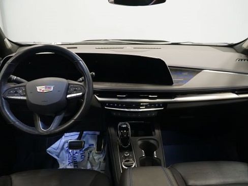 Certified 2024 Cadillac XT4 Sport AWD/4WD image 17
