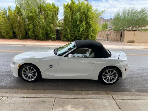 Used 2008 BMW Z4 3.0i RWD image 14