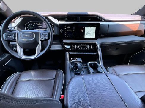Used 2023 GMC Sierra 1500 Denali AWD/4WD image 15