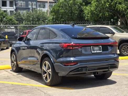 New 2027 Audi Q6 e-tron Premium Plus AWD/4WD image 11
