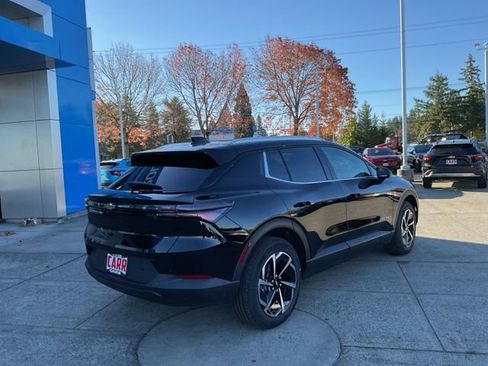 New 2026 Chevrolet Equinox EV LT image 7