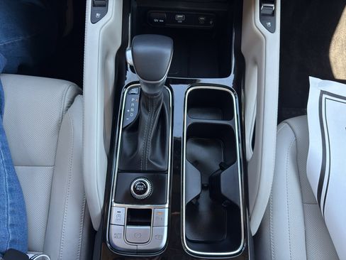 Used 2025 Kia Telluride SX FWD image 23