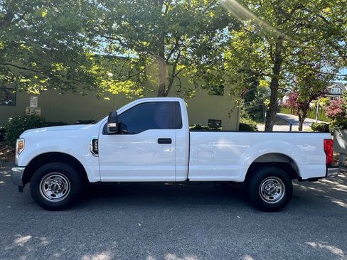 Used 2019 Ford F250 XL w/ XL Value Package RWD image 2