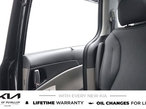 New 2026 Kia Carnival SX FWD image 13