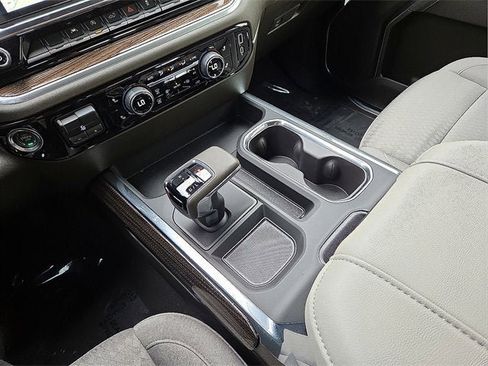 New 2025 Chevrolet Silverado 1500 LT w/ Convenience Package II image 25