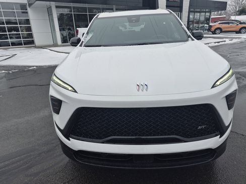 Used 2026 Buick Enclave Sport Touring image 19