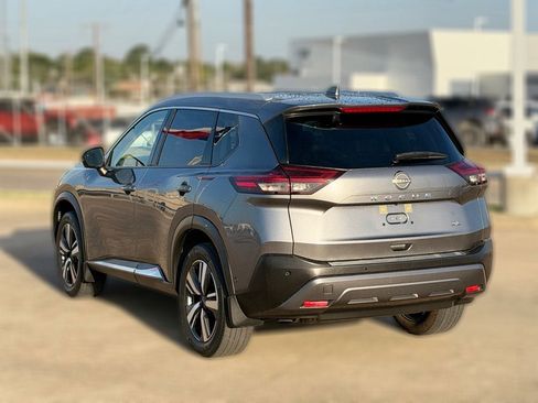 Certified 2023 Nissan Rogue SL w/ SL Premium Package FWD image 6