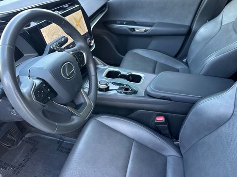 Certified 2023 Lexus RZ 450e Premium w/ Technology Package AWD/4WD image 4