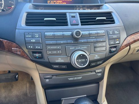 Used 2011 Honda Accord EX-L image 21