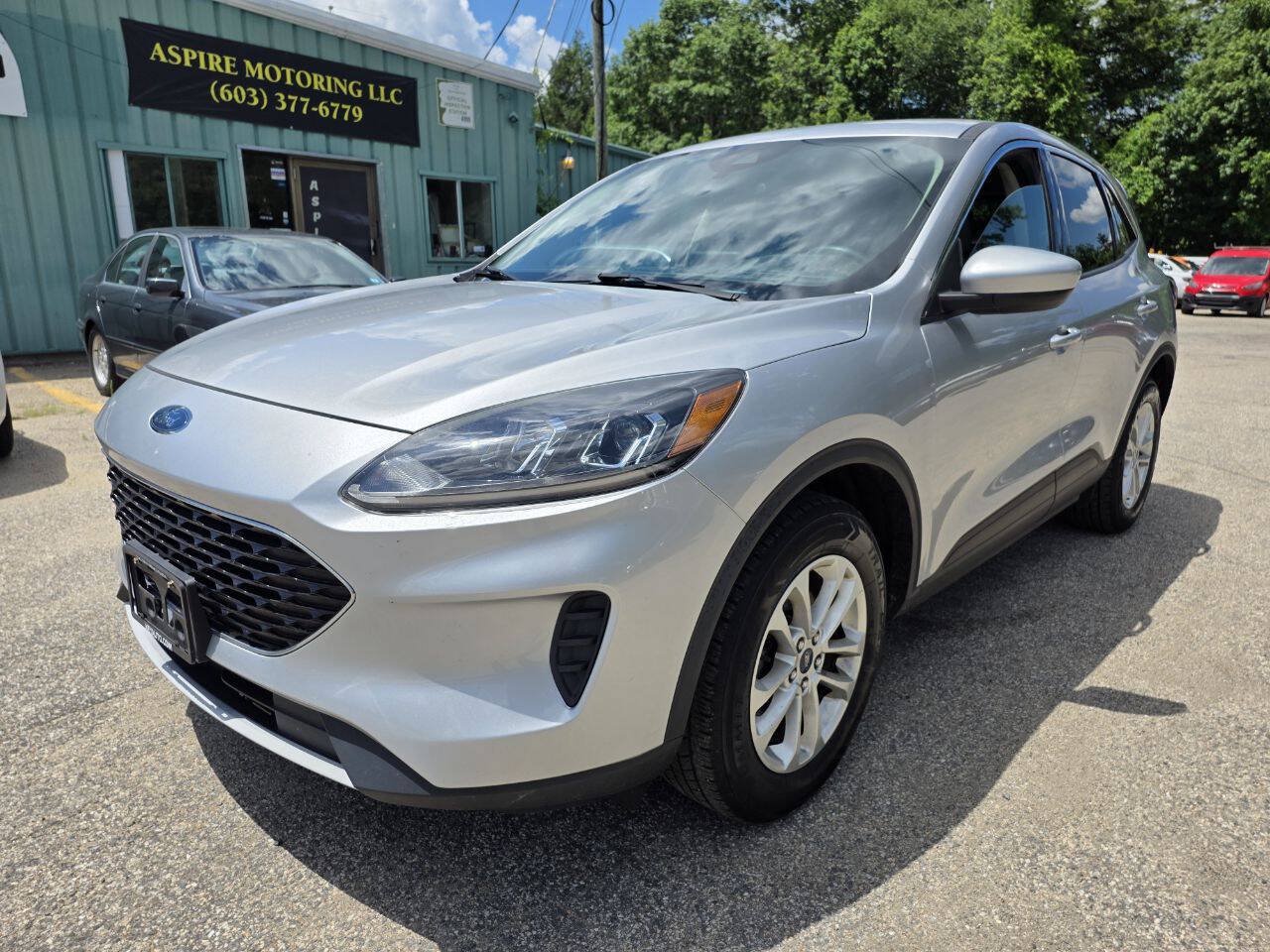 Used 2020 Ford Escape SE AWD/4WD image 3