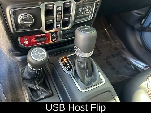 Certified 2025 Jeep Gladiator Rubicon image 22