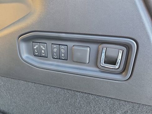 New 2026 Cadillac Vistiq Sport image 43