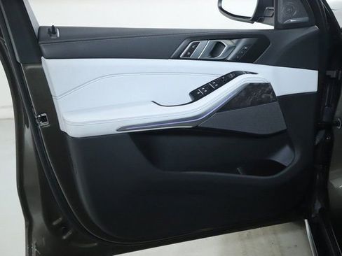 Certified 2024 BMW X5 xDrive40i w/ Premium Package image 16