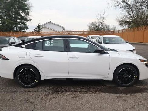 New 2026 Nissan Sentra SR image 5