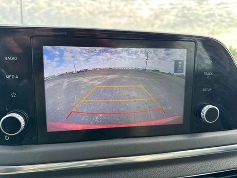 Used 2020 Hyundai Sonata SEL w/ Convenience Package FWD image 11