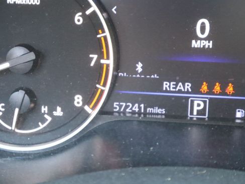 Used 2024 Nissan Altima 2.5 SR FWD image 10