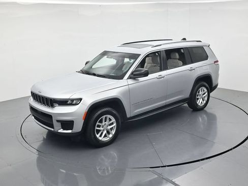 Used 2023 Jeep Grand Cherokee L Laredo w/ Luxury Tech Group I AWD/4WD image 45