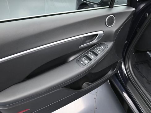 Certified 2025 Hyundai Sonata SEL image 12