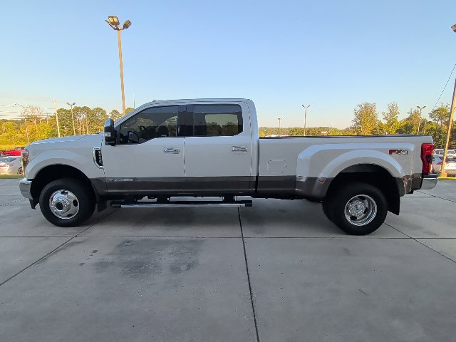 Used 2019 Ford F350 Lariat w/ Chrome Package AWD/4WD image 4