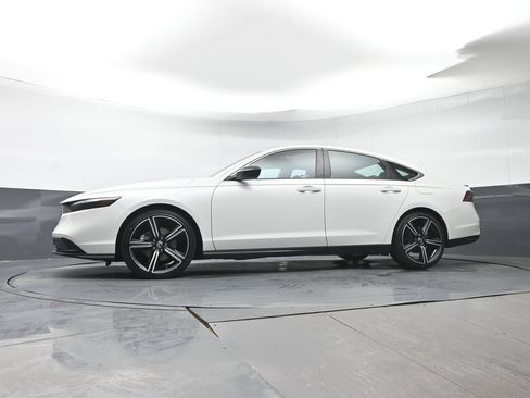Used 2023 Honda Accord Sport image 25