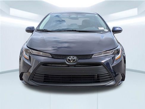 Used 2023 Toyota Corolla LE image 14
