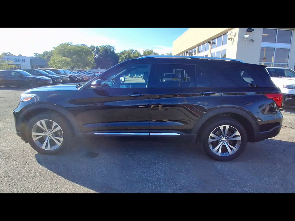Used 2020 Ford Explorer Platinum w/ Premium Technology Package AWD/4WD image 5