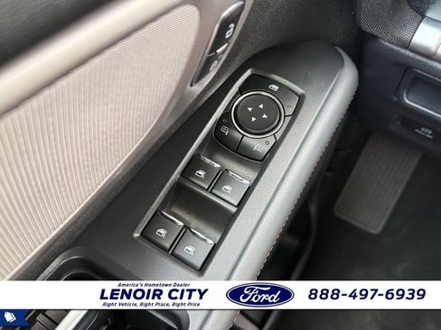 Used 2025 Ford Expedition Active RWD image 18