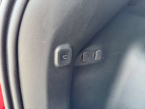 Used 2019 Jeep Cherokee Trailhawk w/ Comfort/Convenience Group AWD/4WD image 6