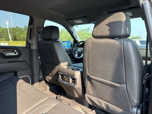 Used 2024 GMC Sierra 1500 Elevation w/ Elevation Premium Package AWD/4WD image 15