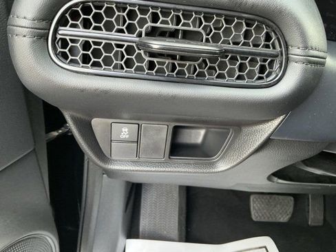 Used 2025 Honda HR-V LX image 20