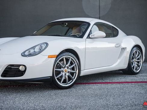 Used 2011 Porsche Cayman image 32