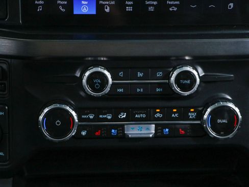 Used 2024 Ford F450 Lariat w/ Lariat Ultimate Package AWD/4WD image 21