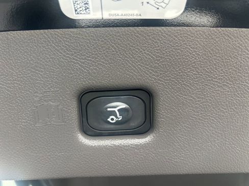 Used 2019 Lincoln Nautilus Reserve image 36