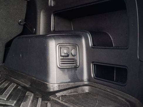 Used 2022 Toyota 4Runner SR5 Premium image 16