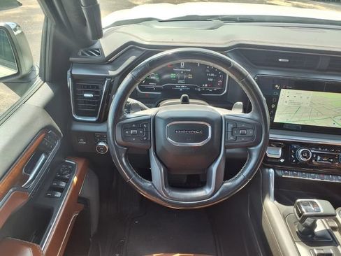 Used 2024 GMC Sierra 1500 Denali Ultimate AWD/4WD image 19