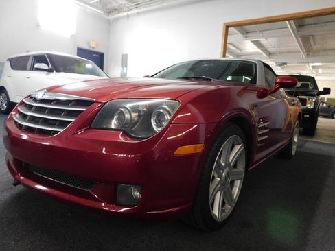 Used 2005 Chrysler Crossfire Limited image 8
