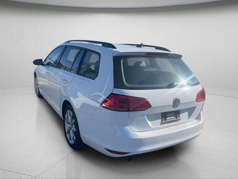 Used 2017 Volkswagen Golf SE image 20