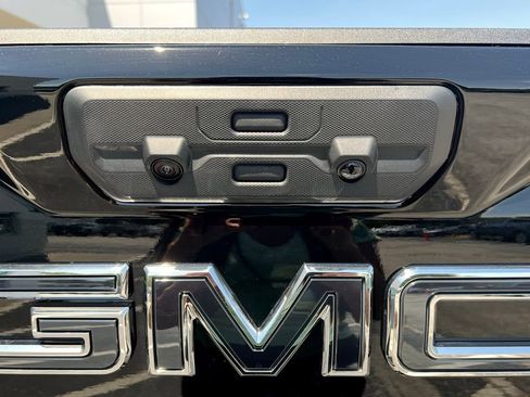 New 2026 GMC Sierra 2500 Denali Ultimate image 10