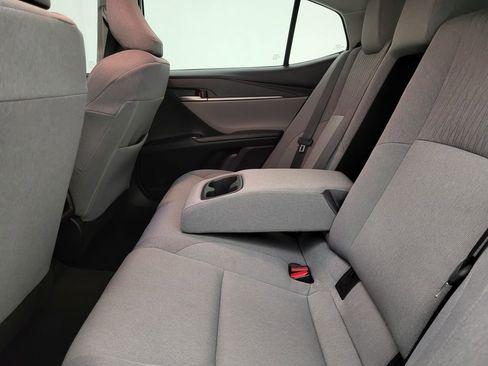 Used 2025 Toyota Camry LE image 39