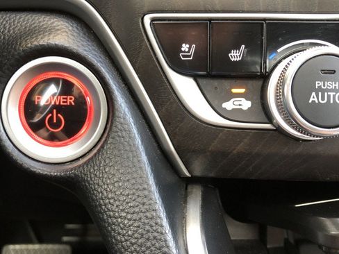 Used 2020 Honda Accord Touring image 30