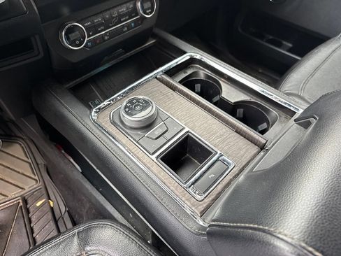 Used 2020 Ford Expedition Max Limited RWD image 13