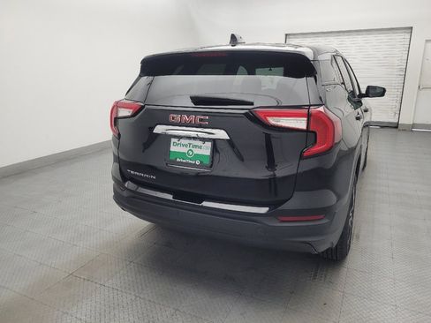 Used 2024 GMC Terrain SLE AWD/4WD image 7