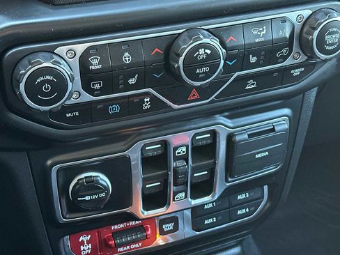 Used 2022 Jeep Wrangler Unlimited Rubicon 4xe w/ Steel Bumper Group image 24