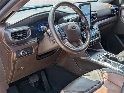 Certified 2022 Ford Explorer King Ranch w/ Premium Technology Package AWD/4WD image 20