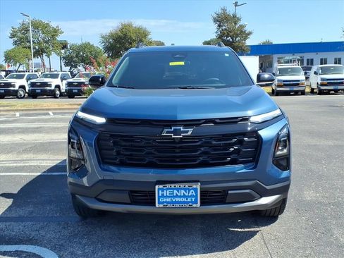 New 2027 Chevrolet Equinox LT w/ Convenience Package II FWD image 9