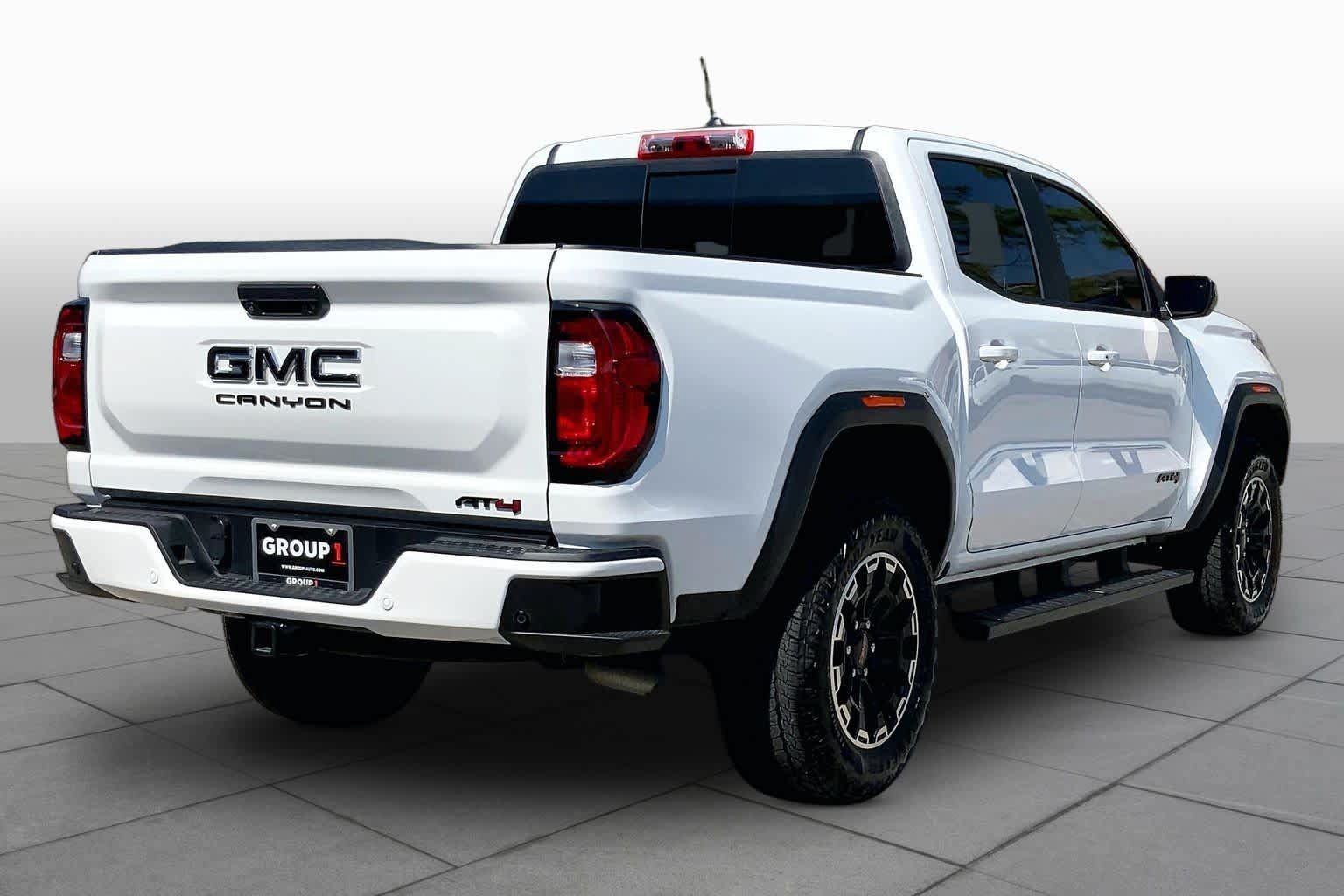 Used 2026 GMC Canyon AT4 w/ AT4 Premium Package AWD/4WD image 13