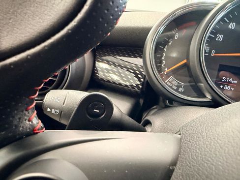 Used 2019 MINI Cooper S FWD image 33