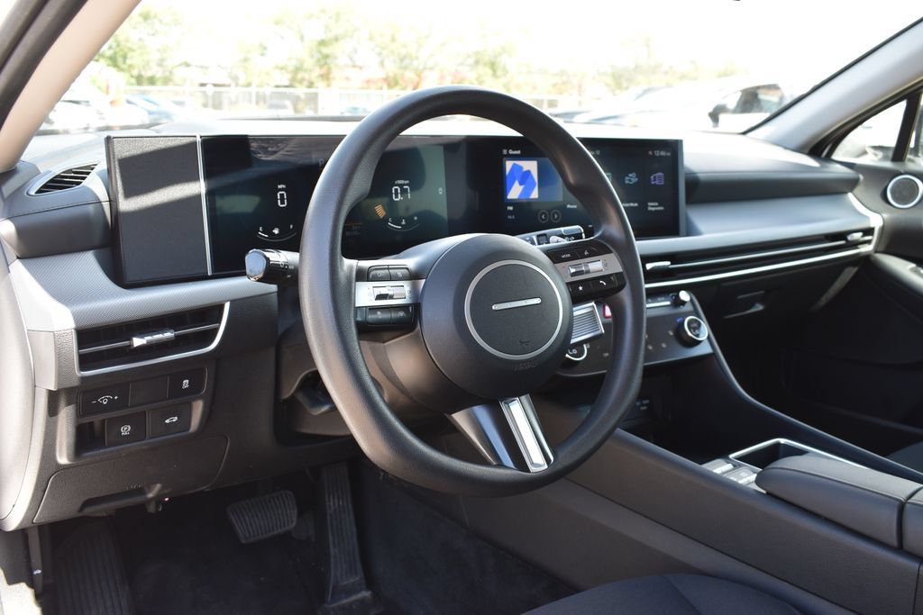 Used 2025 Hyundai Sonata SEL FWD image 8