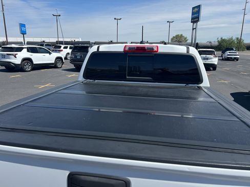 Used 2018 Chevrolet Colorado Z71 AWD/4WD image 5