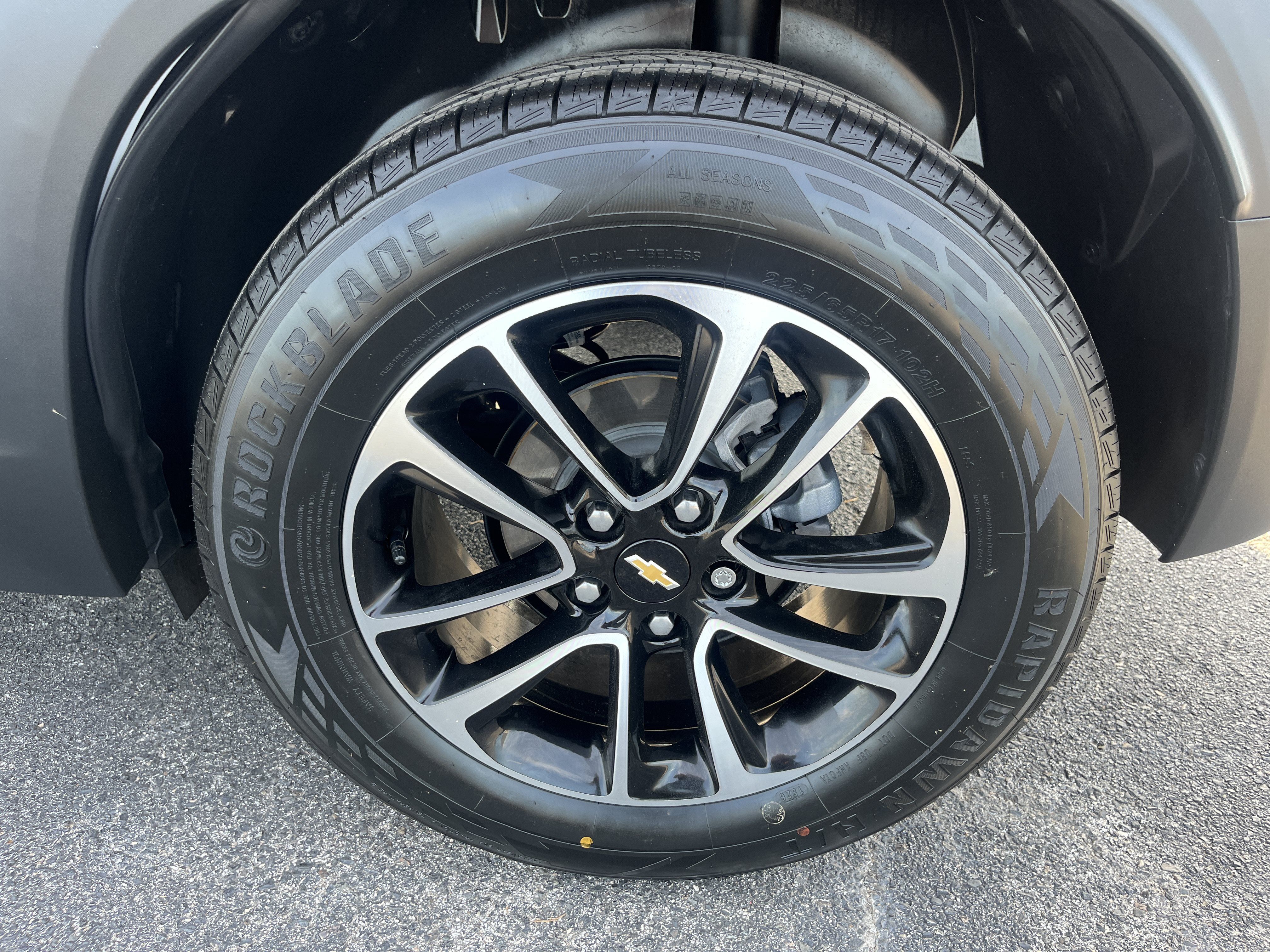 Used 2025 Chevrolet TrailBlazer LT w/ Driver Confidence Package FWD image 9